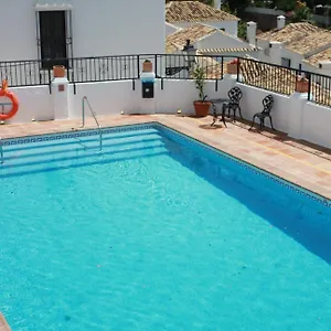 https://cosy-2-bed-townhouse-in-mijas-pueblo-sleeps-4.1costadelsol.com