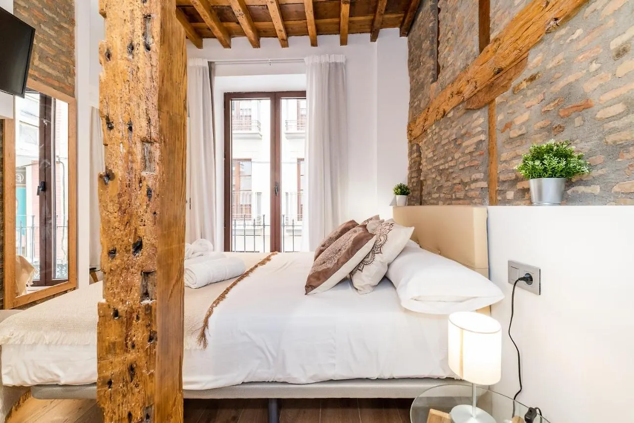 Wekey Homes Granada, Mesones Central Suites 0*, Granada Spain