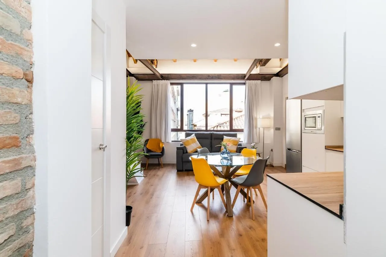 Apartment Wekey Homes Granada, Mesones Central Suites